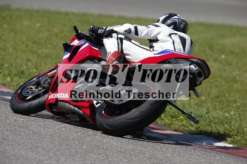 /Archiv-2024/29 12.06.2024 MOTO.CH Track Day ADR/Gruppe rot/87